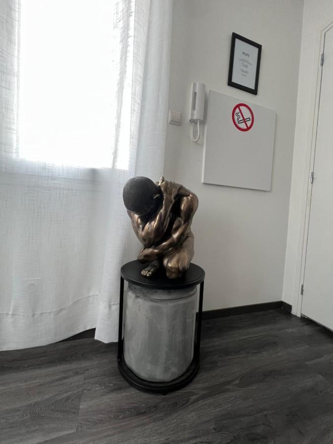 Appart De Luxe Tout Confort Jusqu A 4 Personnes Apartment Triel-sur-Seine Exterior photo
